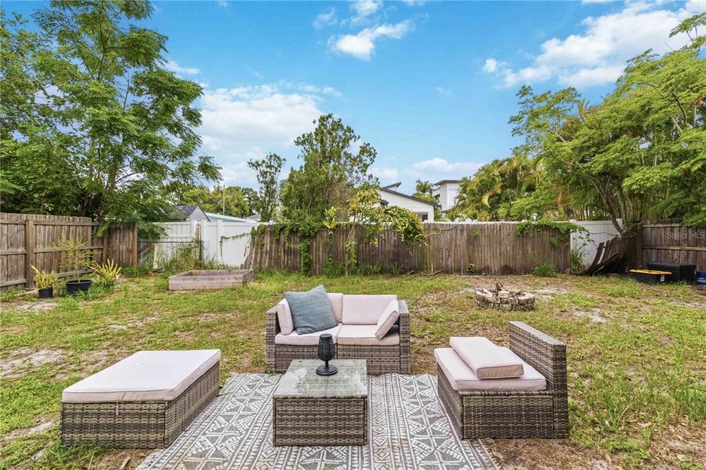 2442 NOVUS STREET, SARASOTA, FL 34237 — zdjęcie 4