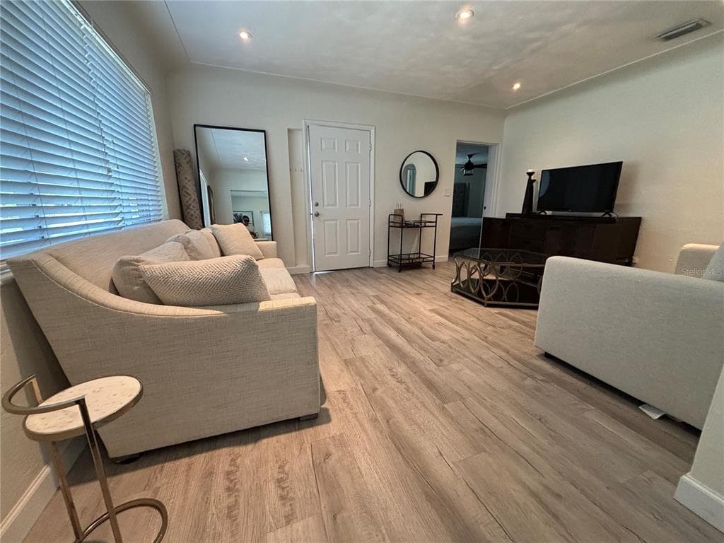 1138 51ST AVENUE N, ST PETERSBURG, FL 33703 — zdjęcie 5