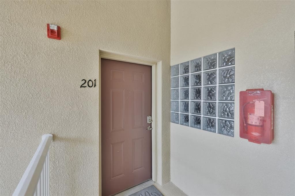 6437 CYPRESSDALE DRIVE # 201, RIVERVIEW, FL 33578 — zdjęcie 2