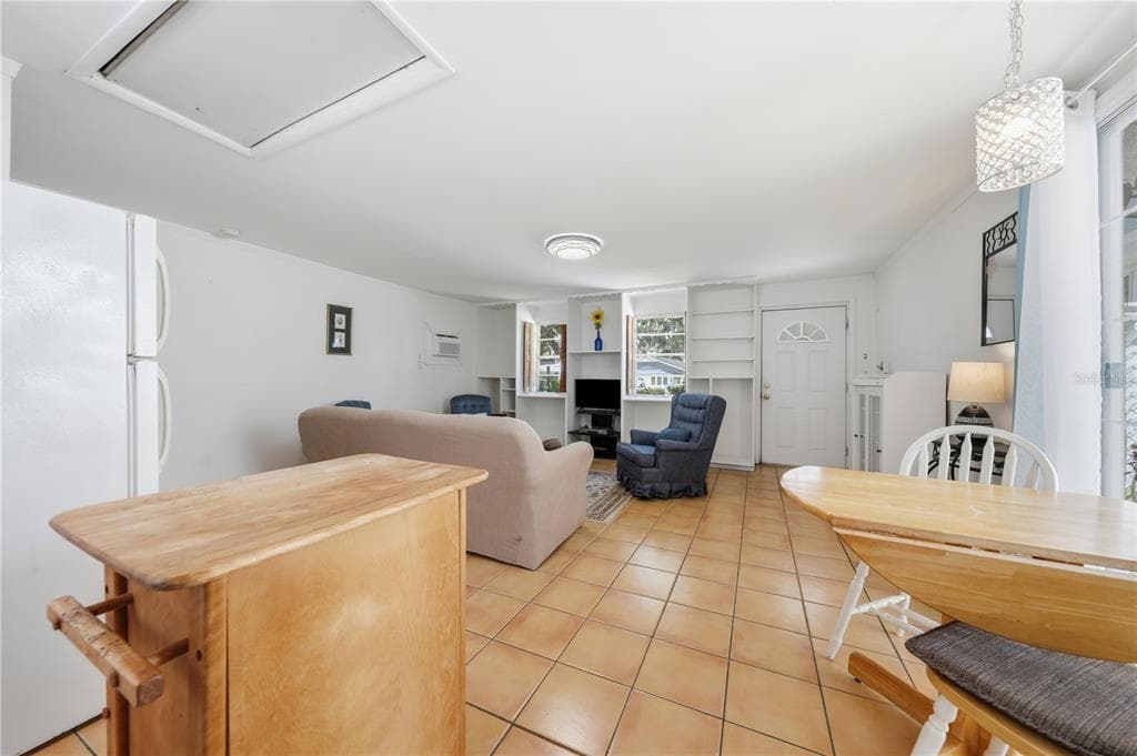206 E 9TH AVENUE, MOUNT DORA, FL 32757 — zdjęcie 4