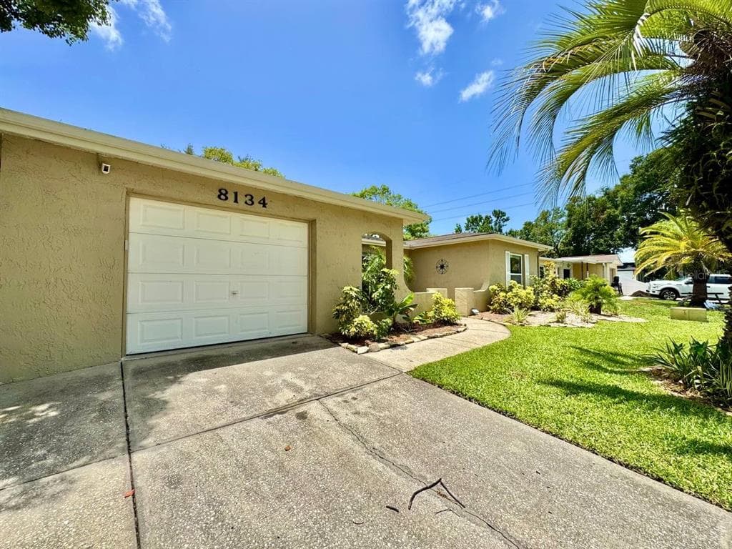 8134 WINTHROP DRIVE, PORT RICHEY, FL 34668 — zdjęcie 3