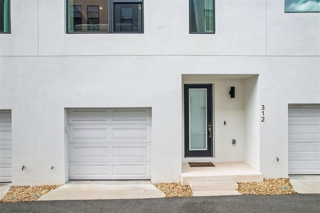 312 15TH STREET N, ST PETERSBURG, FL 33705 — zdjęcie 2