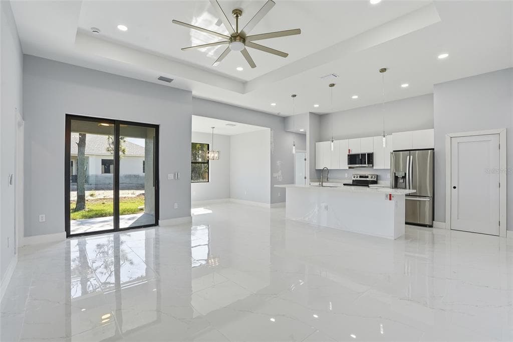 431 PALMYRA AVENUE, LEHIGH ACRES, FL 33974 — zdjęcie 5