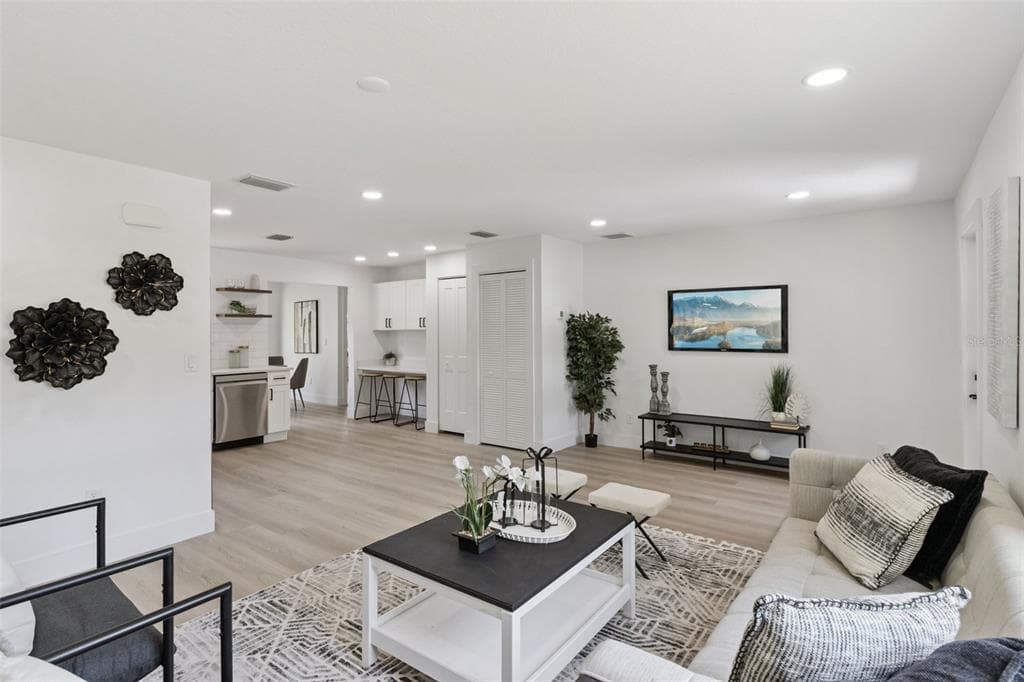 7211 ORPINE DRIVE N, ST PETERSBURG, FL 33702 — zdjęcie 5