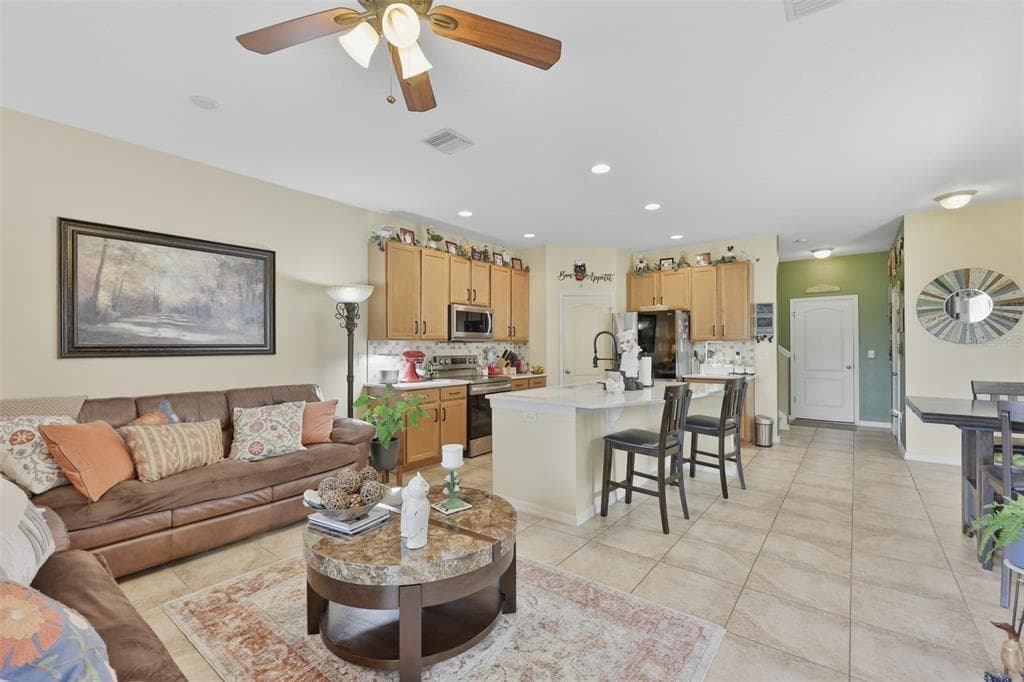 8718 TURNSTONE HAVEN PLACE, TAMPA, FL 33619 — zdjęcie 4