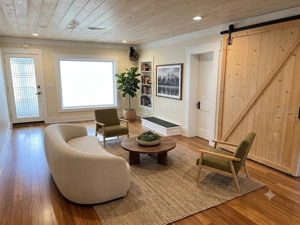 301 E KENTUCKY AVENUE, DELAND, FL 32724 — zdjęcie 2
