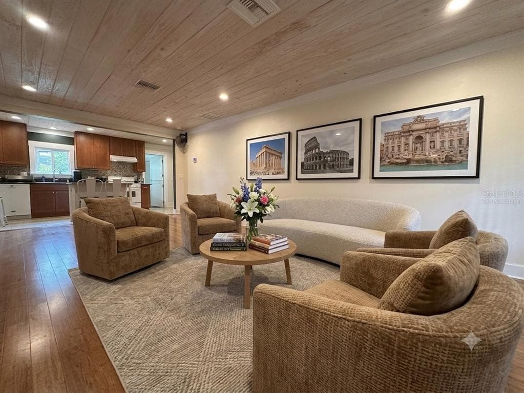 301 E KENTUCKY AVENUE, DELAND, FL 32724 — zdjęcie 3