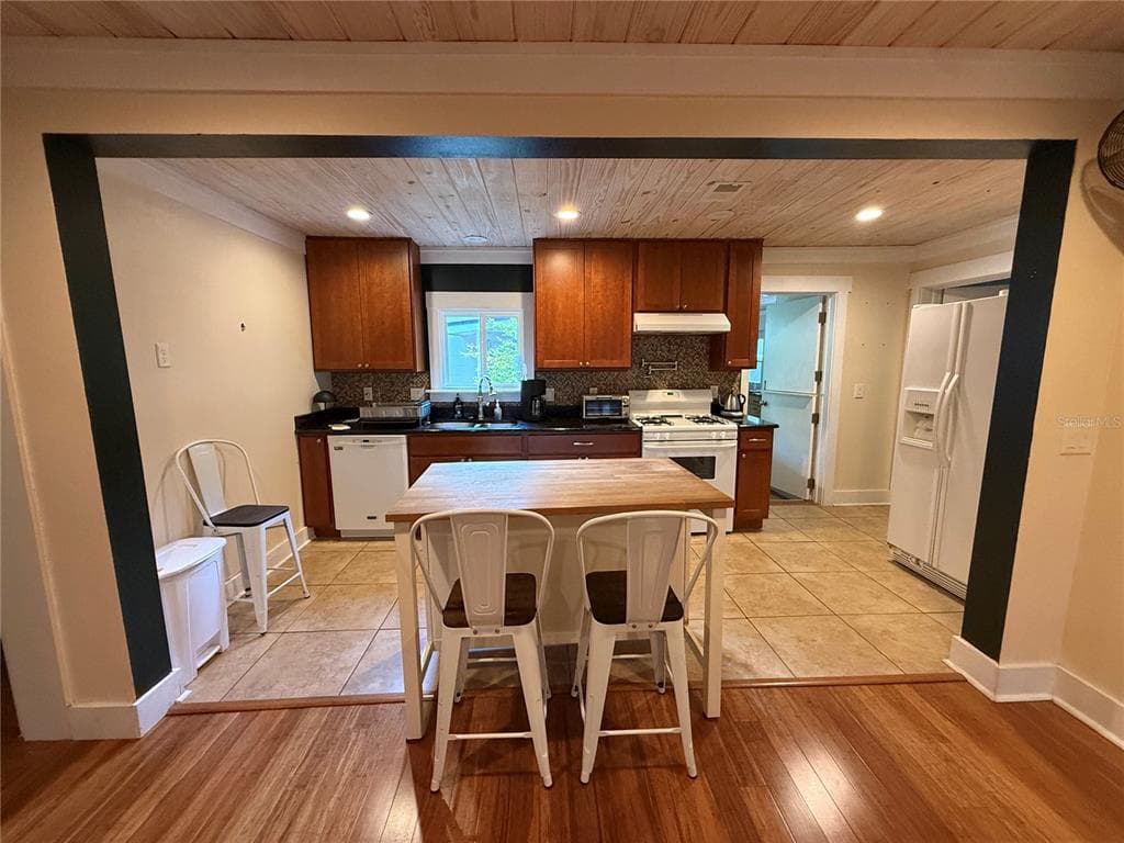 301 E KENTUCKY AVENUE, DELAND, FL 32724 — zdjęcie 4