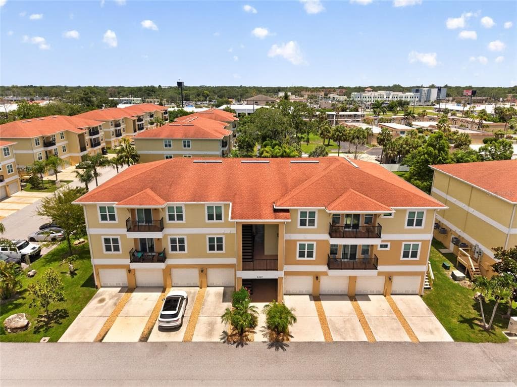 6420 BANYAN BOULEVARD # 201, NEW PORT RICHEY, FL 34652