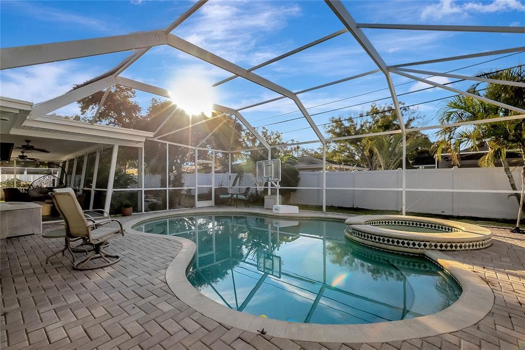809 JACARANDA DRIVE, LARGO, FL 33770