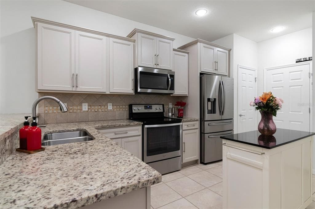 9213 HILLCROFT DRIVE, RIVERVIEW, FL 33578 — zdjęcie 4