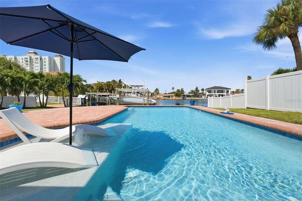 6414 2ND PALM POINT, ST PETE BEACH, FL 33706 — zdjęcie 3