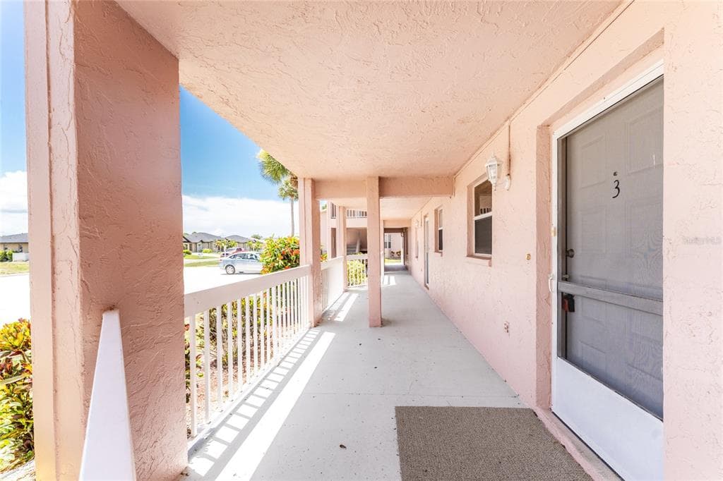 179 BOUNDARY BOULEVARD # 3, ROTONDA WEST, FL 33947 — zdjęcie 2