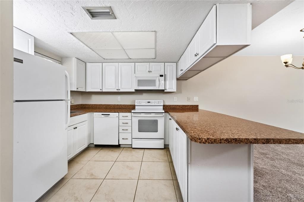 179 BOUNDARY BOULEVARD # 3, ROTONDA WEST, FL 33947 — zdjęcie 4