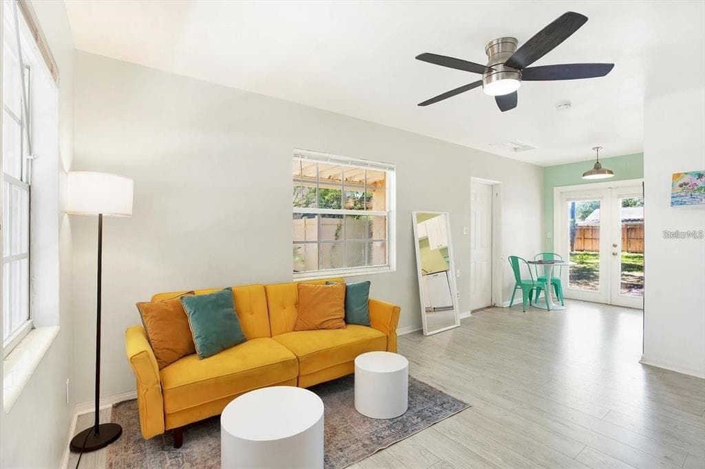 6490 34TH AVENUE N, ST PETERSBURG, FL 33710 — zdjęcie 3