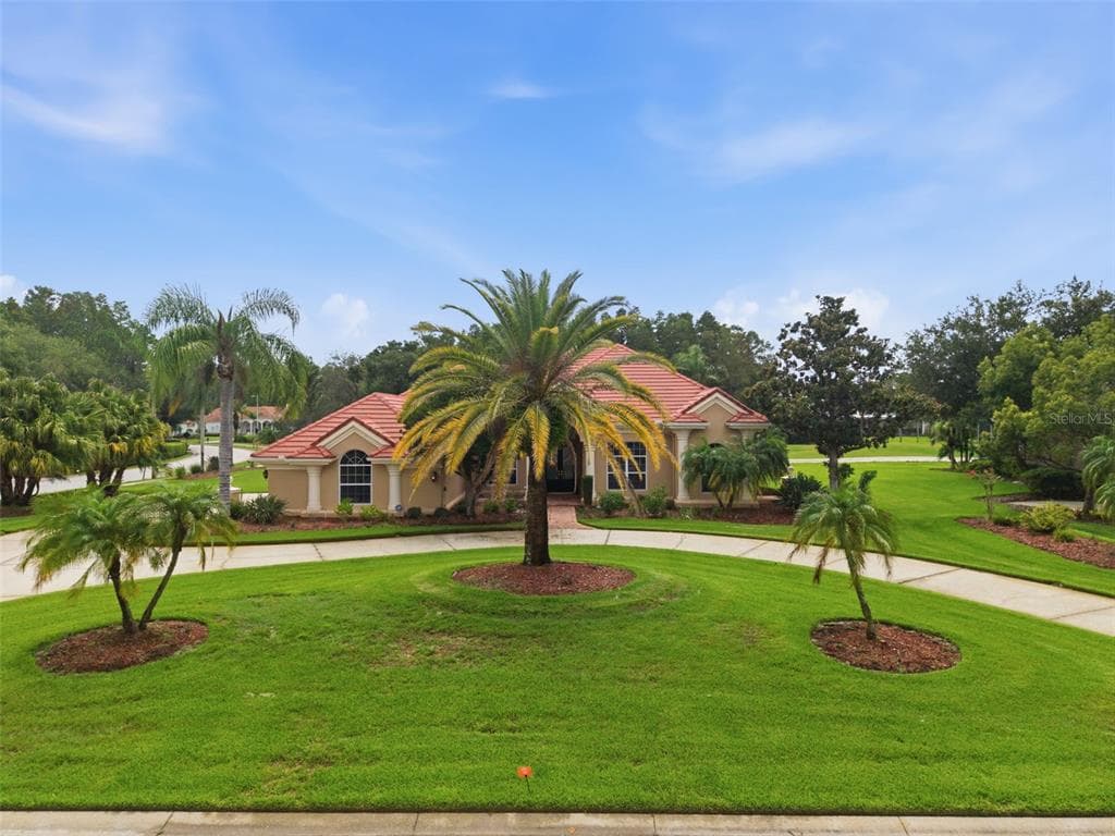 18655 AVENUE CAPRI, LUTZ, FL 33558