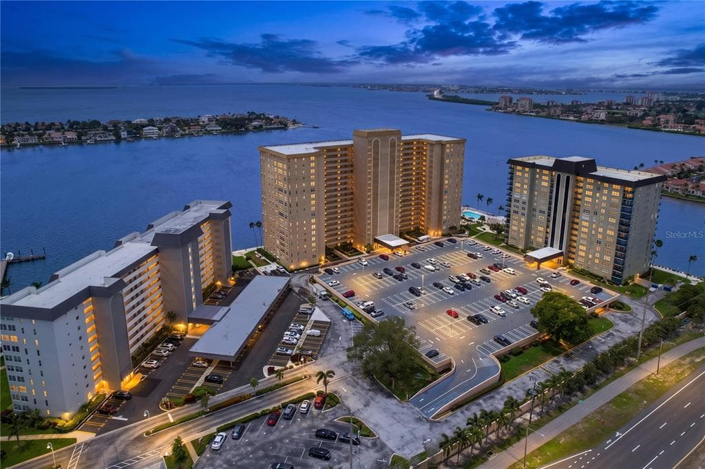 5200 BRITTANY DRIVE S # 1502, ST PETERSBURG, FL 33715
