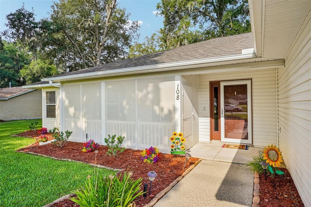 108 CHERRY BLOSSOM LANE, LADY LAKE, FL 32159 — zdjęcie 5