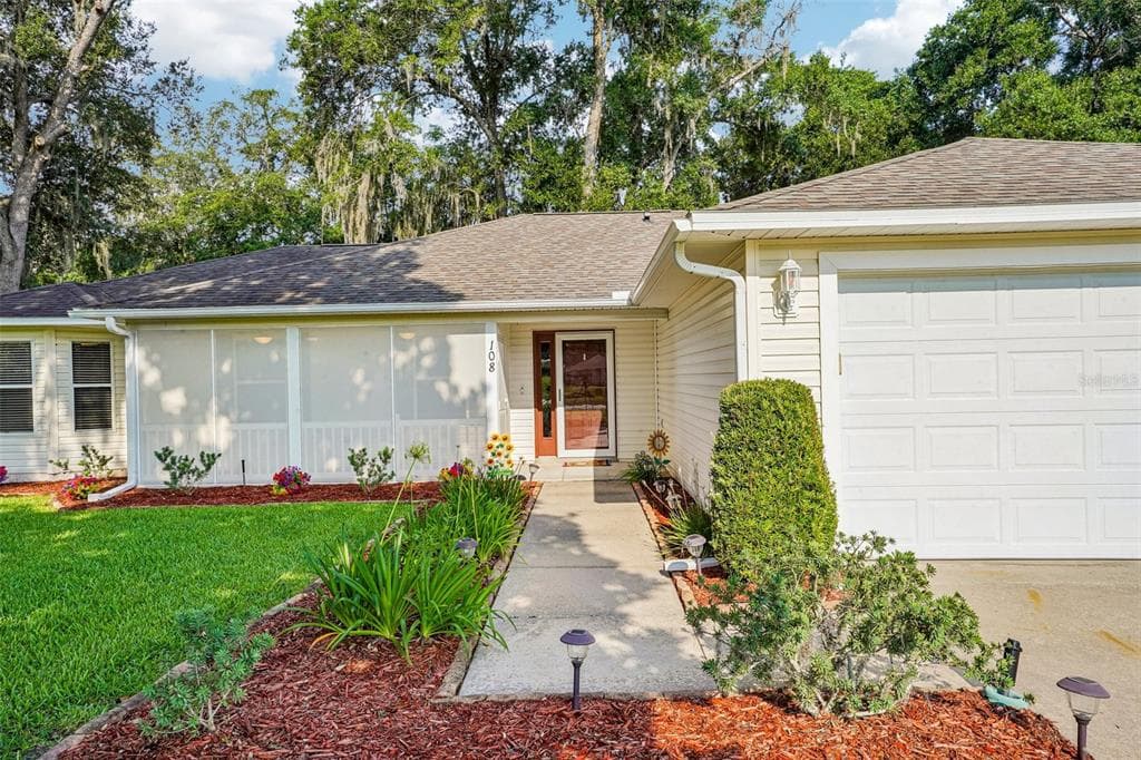 108 CHERRY BLOSSOM LANE, LADY LAKE, FL 32159 — zdjęcie 4