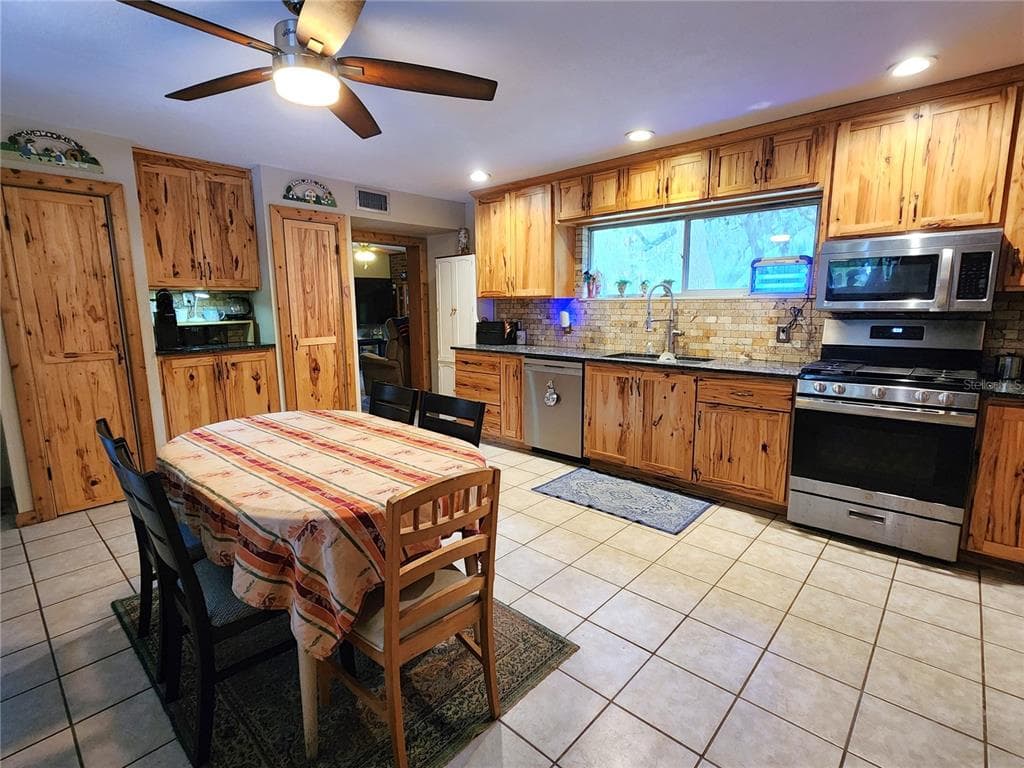 13501 NE 245TH STREET ROAD, FORT MC COY, FL 32134 — zdjęcie 3