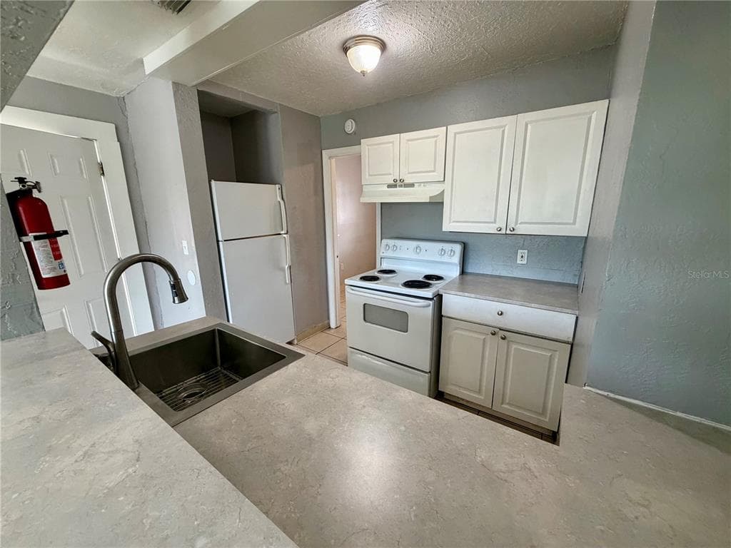 827 PARIS AVENUE S # Apt A, ST PETERSBURG, FL 33701 — zdjęcie 3