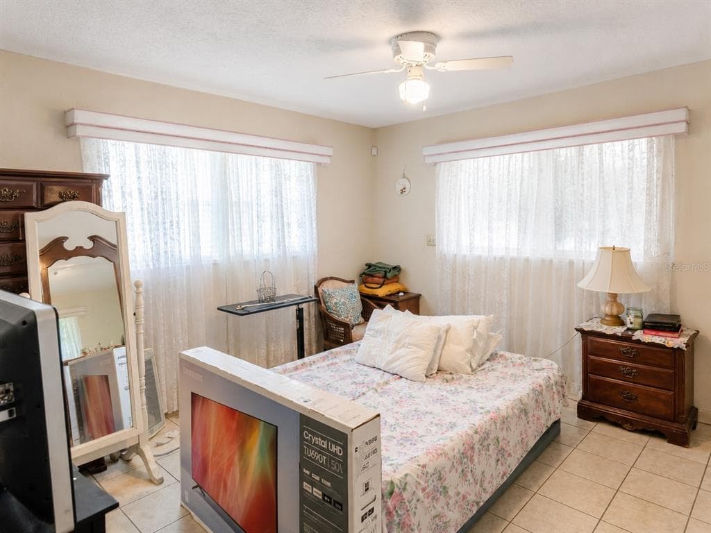 6035 7TH STREET S, ST PETERSBURG, FL 33705 — zdjęcie 2