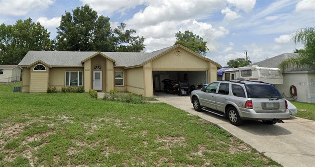 2302 BELEN DRIVE, DELTONA, FL 32738