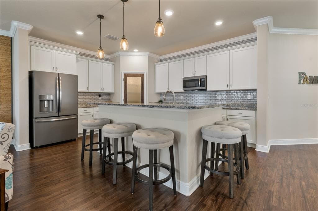 597 OZONA VILLAGE DRIVE, PALM HARBOR, FL 34683 — zdjęcie 4