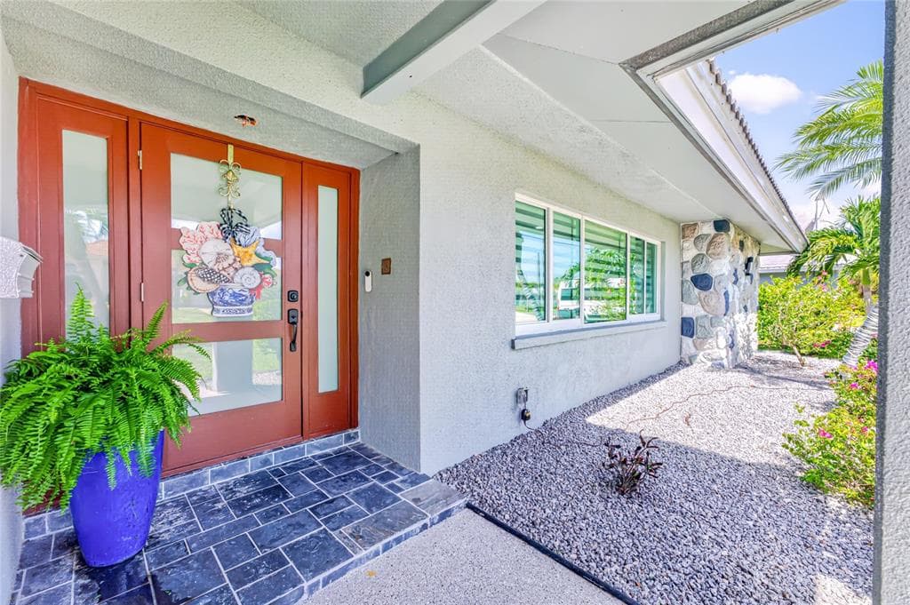 321 CAPRI ISLES CT, PUNTA GORDA, FL 33950 — zdjęcie 4