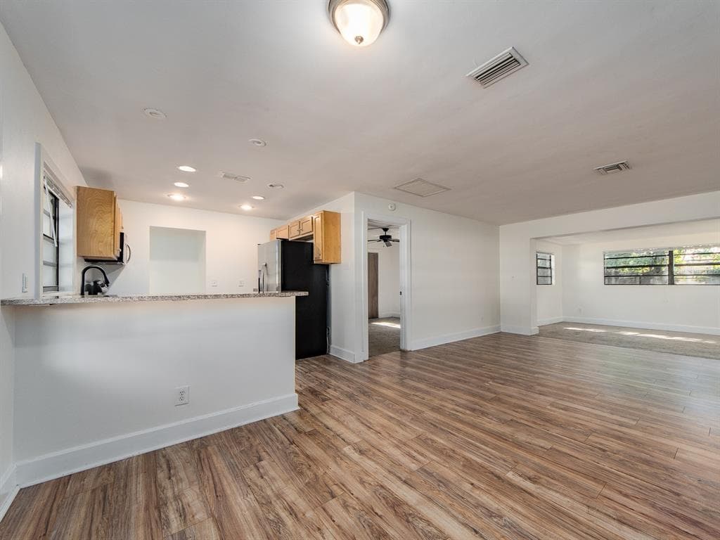 2242 INDIAN AVENUE S, LARGO, FL 33770 — zdjęcie 3