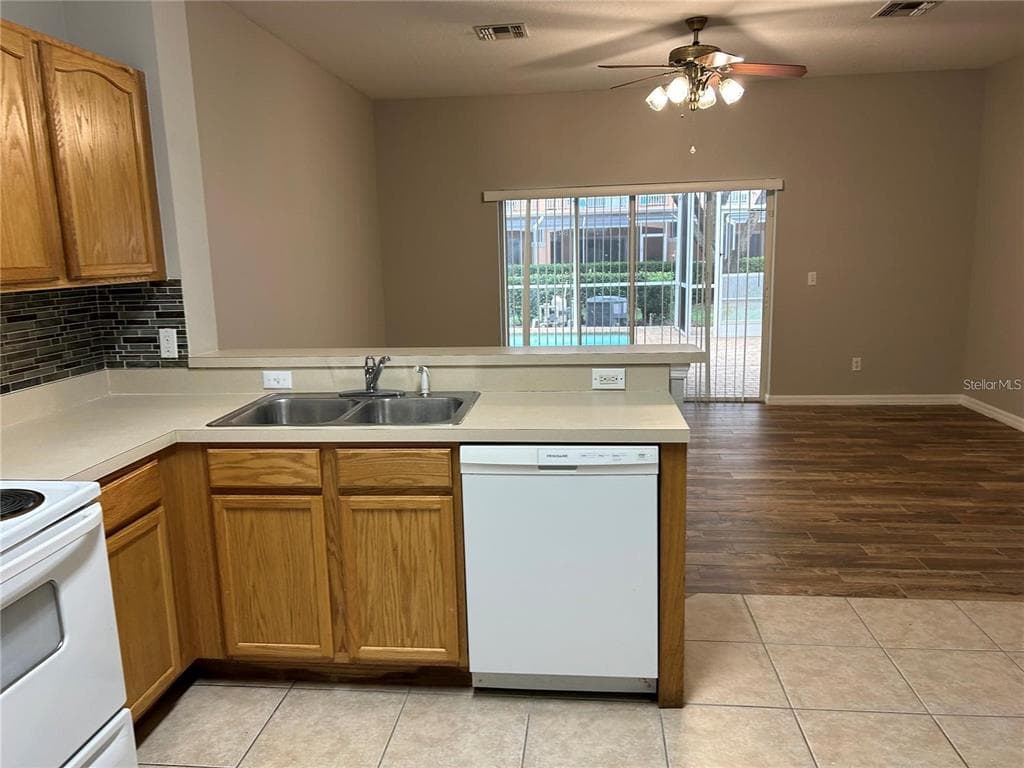 1705 RETREAT CIRCLE, CLERMONT, FL 34714 — zdjęcie 2