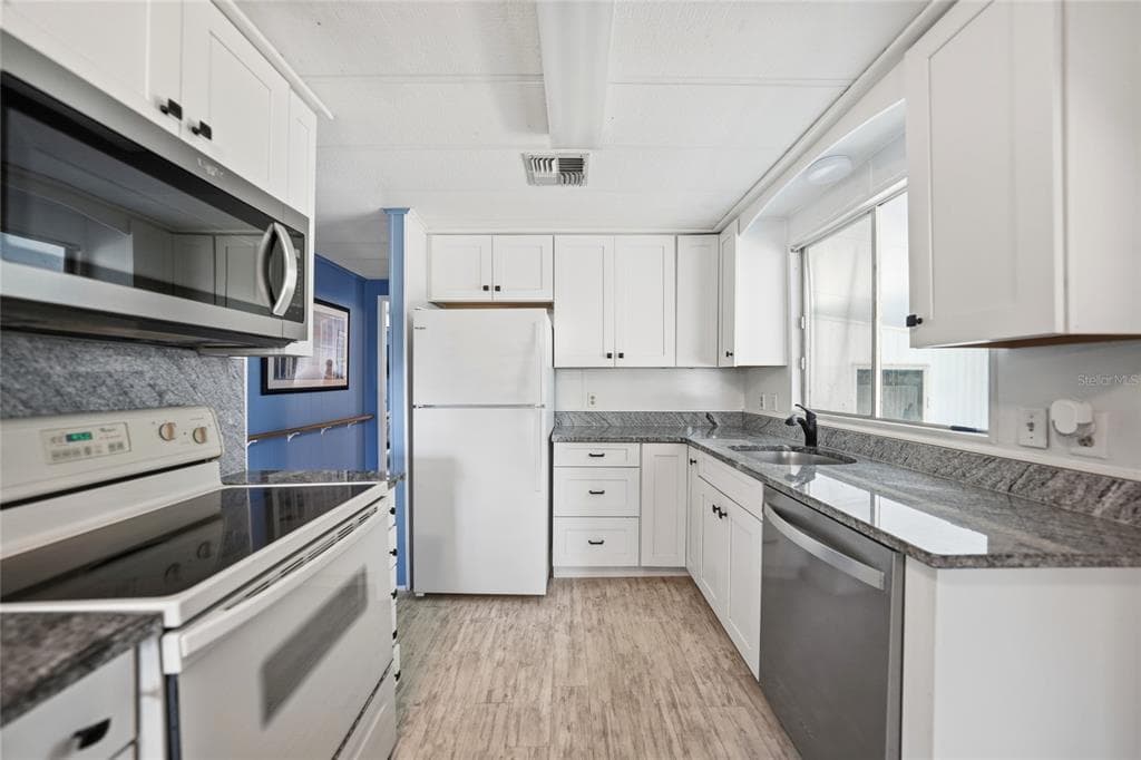 195 S FIJI CIRCLE, ENGLEWOOD, FL 34223 — zdjęcie 2