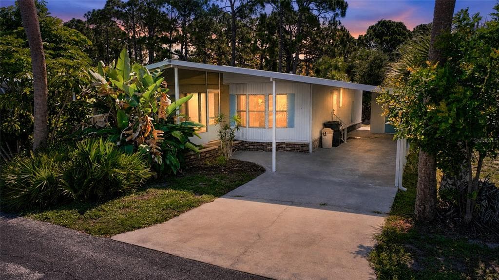 195 S FIJI CIRCLE, ENGLEWOOD, FL 34223