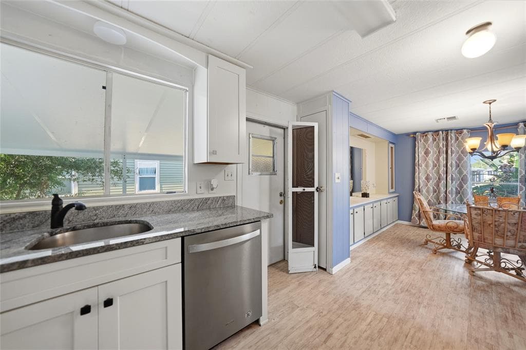195 S FIJI CIRCLE, ENGLEWOOD, FL 34223 — zdjęcie 4