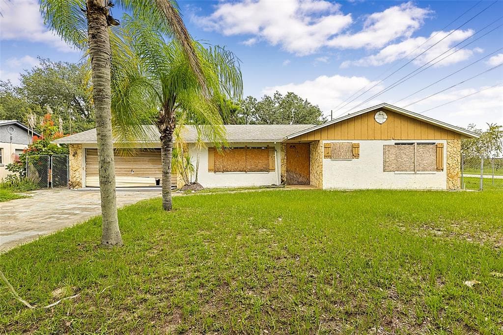 4830 COCO PALM DRIVE, SEBRING, FL 33870