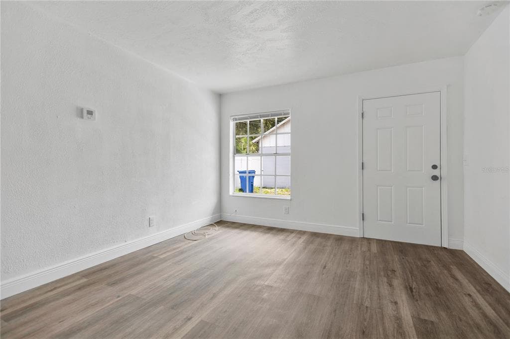 1409 COLLEGE PARK LANE, TAMPA, FL 33612 — zdjęcie 3