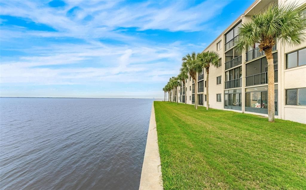 2465 S WASHINGTON AVENUE # A202, TITUSVILLE, FL 32780 — zdjęcie 2