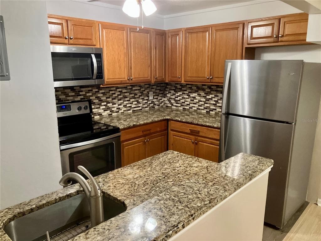 100 SWEETGUM WOODS COURT # 4A, DELTONA, FL 32725 — zdjęcie 2