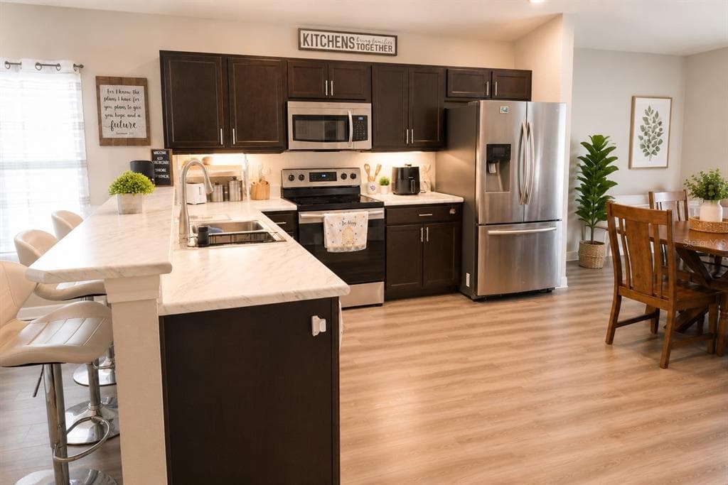 8016 DIAMOND CREEK LANE, LAKELAND, FL 33809 — zdjęcie 2