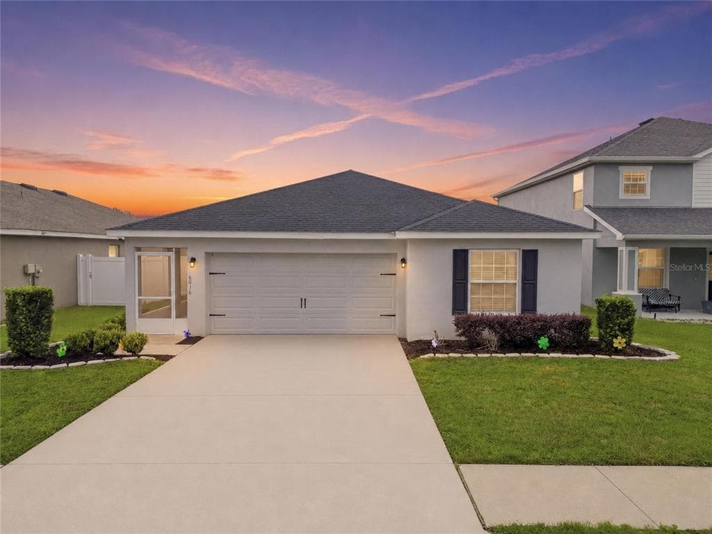 8016 DIAMOND CREEK LANE, LAKELAND, FL 33809