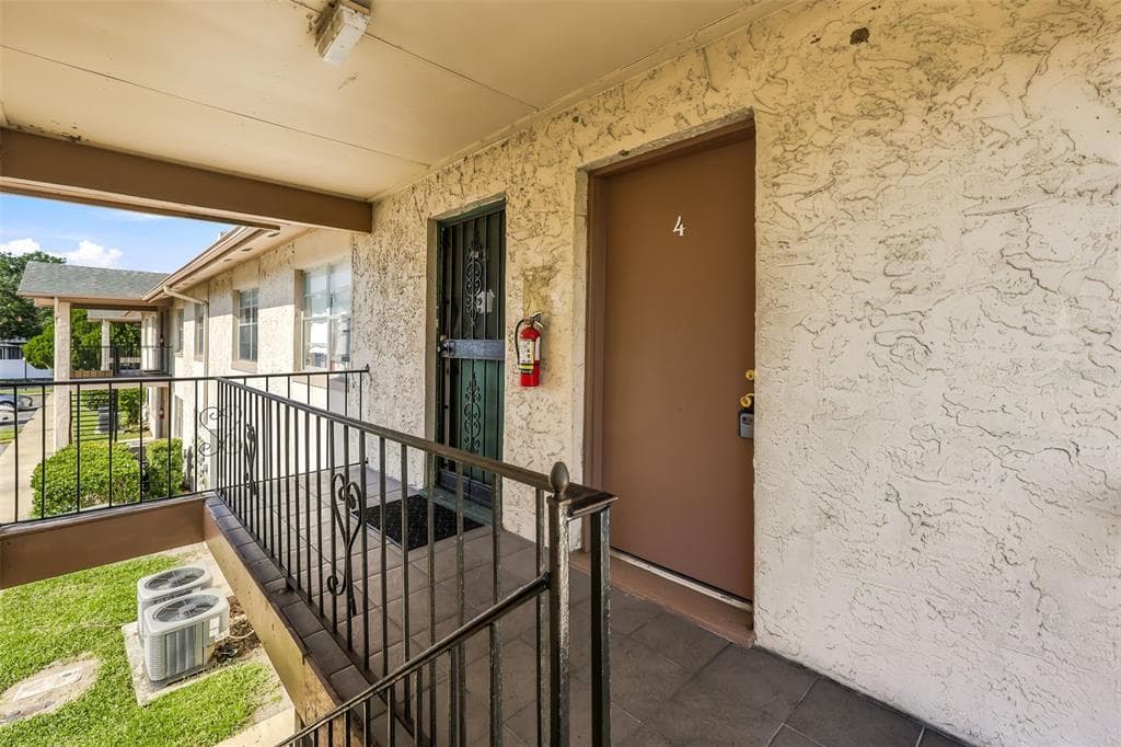 1910 HONOUR ROAD # 4, ORLANDO, FL 32839 — zdjęcie 5