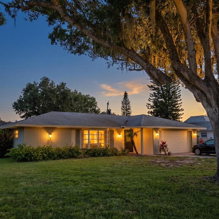 3926 CALLIANDRA DRIVE, SARASOTA, FL 34232