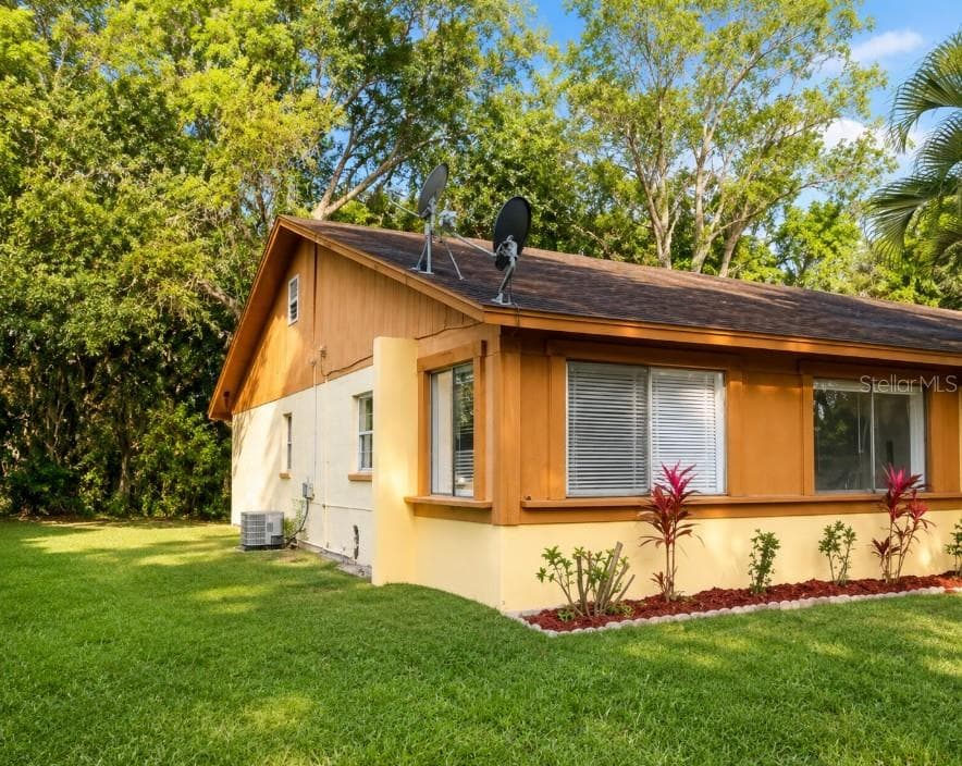 1152 OLD SOUTH DRIVE, LAKELAND, FL 33811