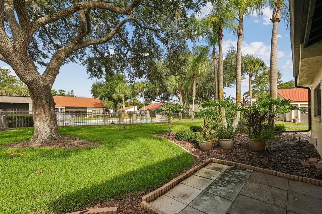107 SEVILLE COURT N, PLANT CITY, FL 33566 — zdjęcie 5