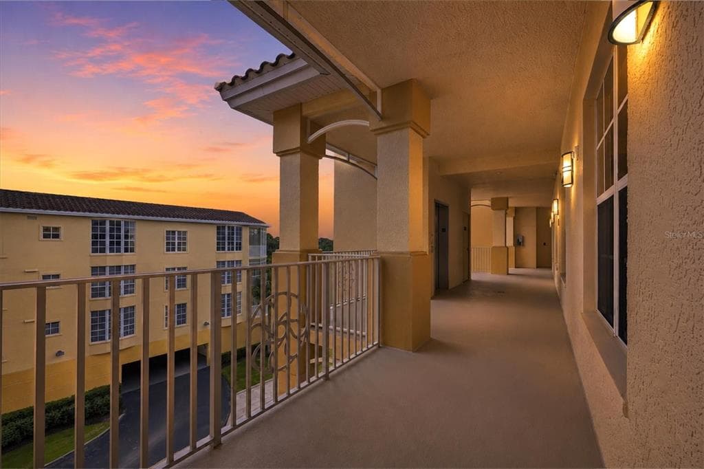 6474 WATERCREST WAY # 403, LAKEWOOD RANCH, FL 34202 — zdjęcie 4
