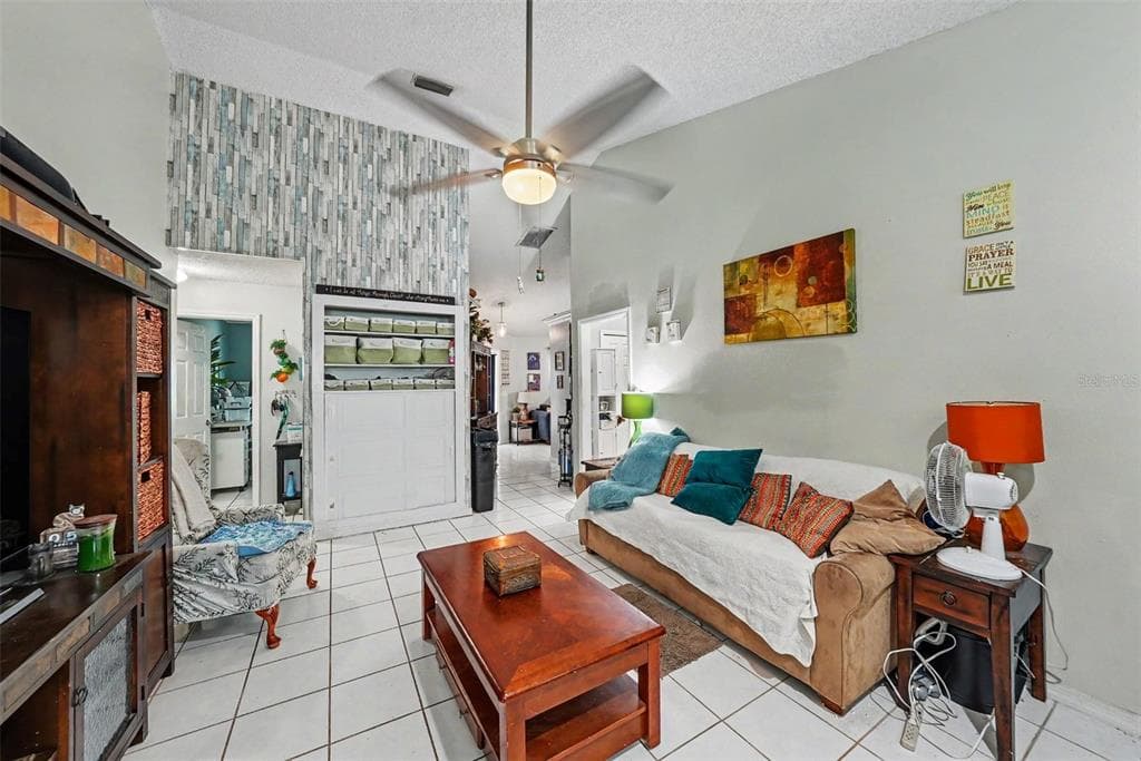 2250 SPRINGWOOD CIR W, CLEARWATER, FL 33763 — zdjęcie 4