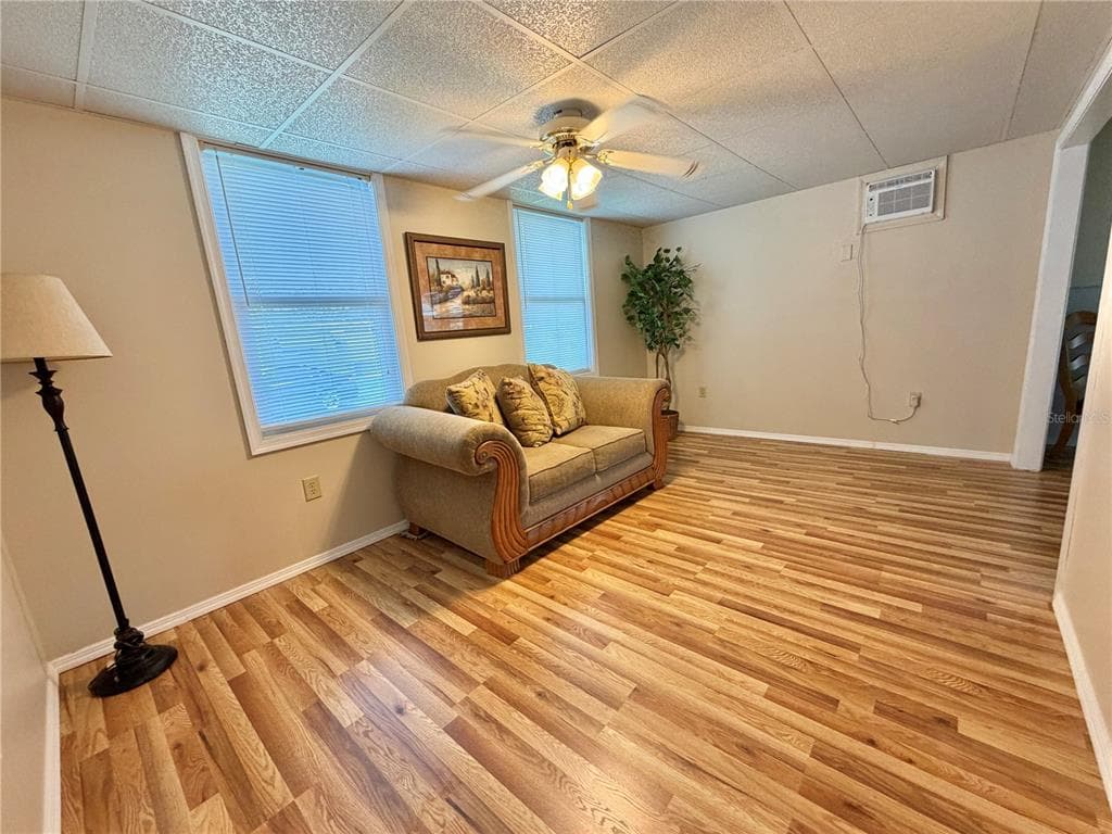 115 GARDENIA WAY, LEESBURG, FL 34748 — zdjęcie 2