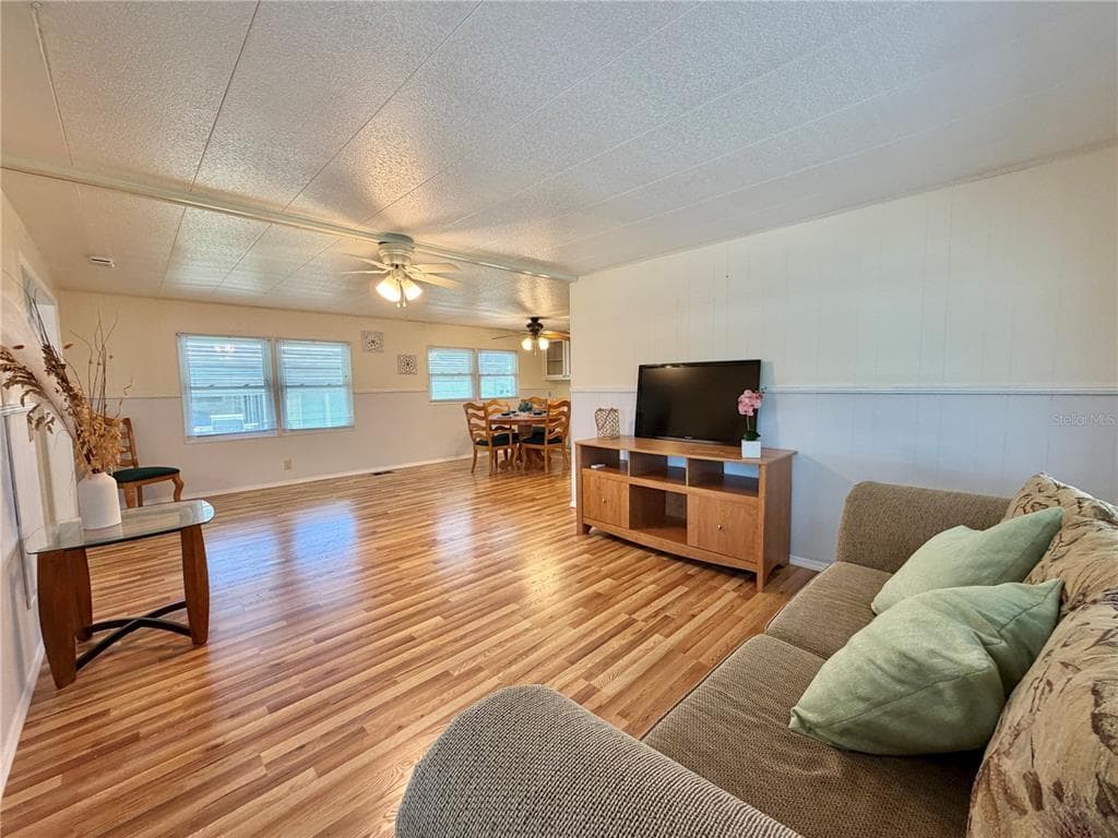 115 GARDENIA WAY, LEESBURG, FL 34748 — zdjęcie 4