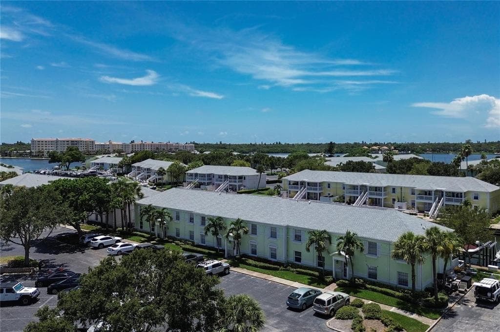 5111 COQUINA KEY DRIVE SE # C, ST PETERSBURG, FL 33705 — zdjęcie 2