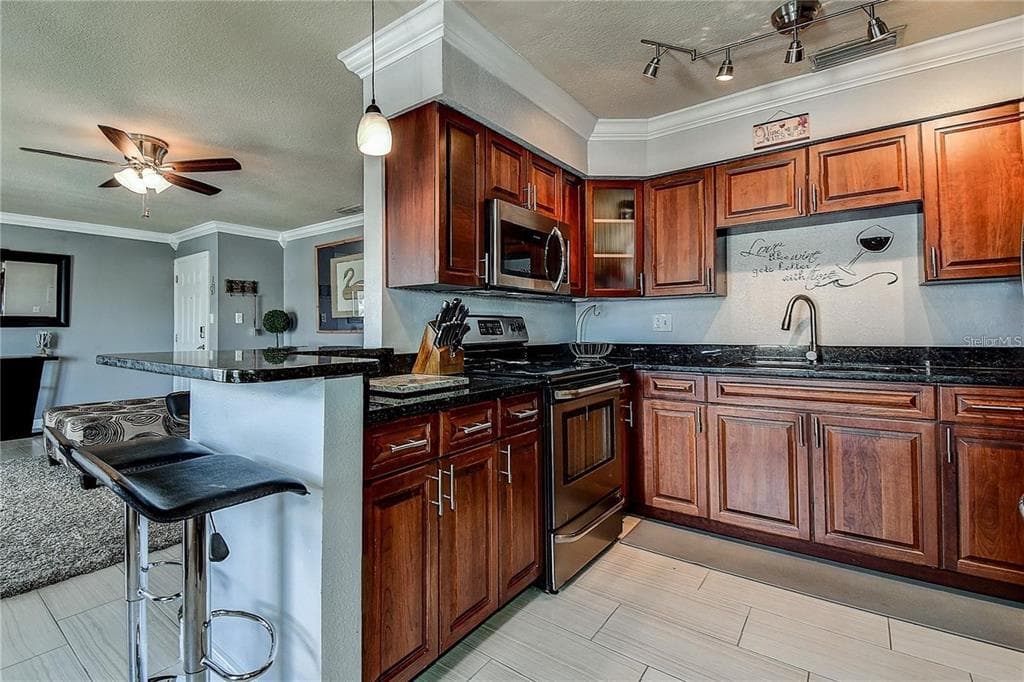 5111 COQUINA KEY DRIVE SE # C, ST PETERSBURG, FL 33705 — zdjęcie 3